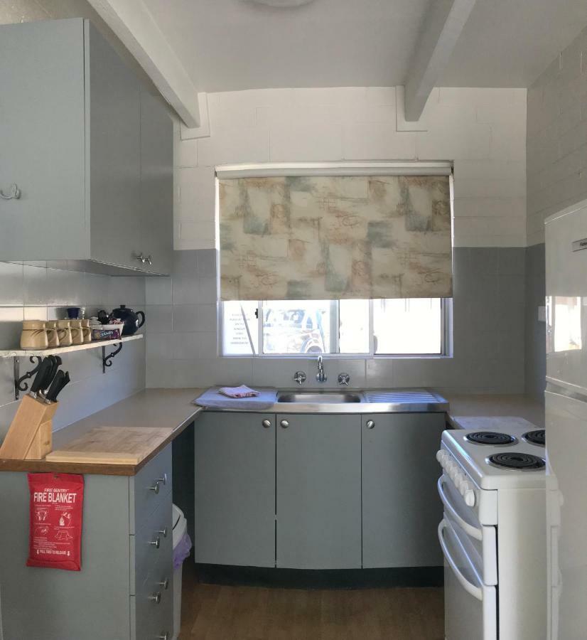 Kon Tiki Apartments 바테만스베이 외부 사진