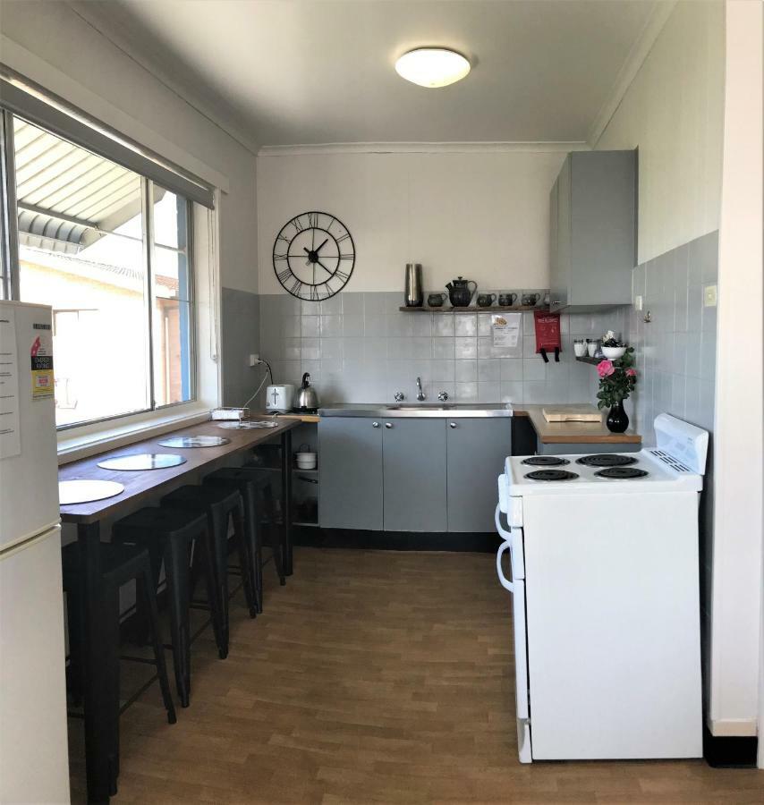 Kon Tiki Apartments 바테만스베이 외부 사진