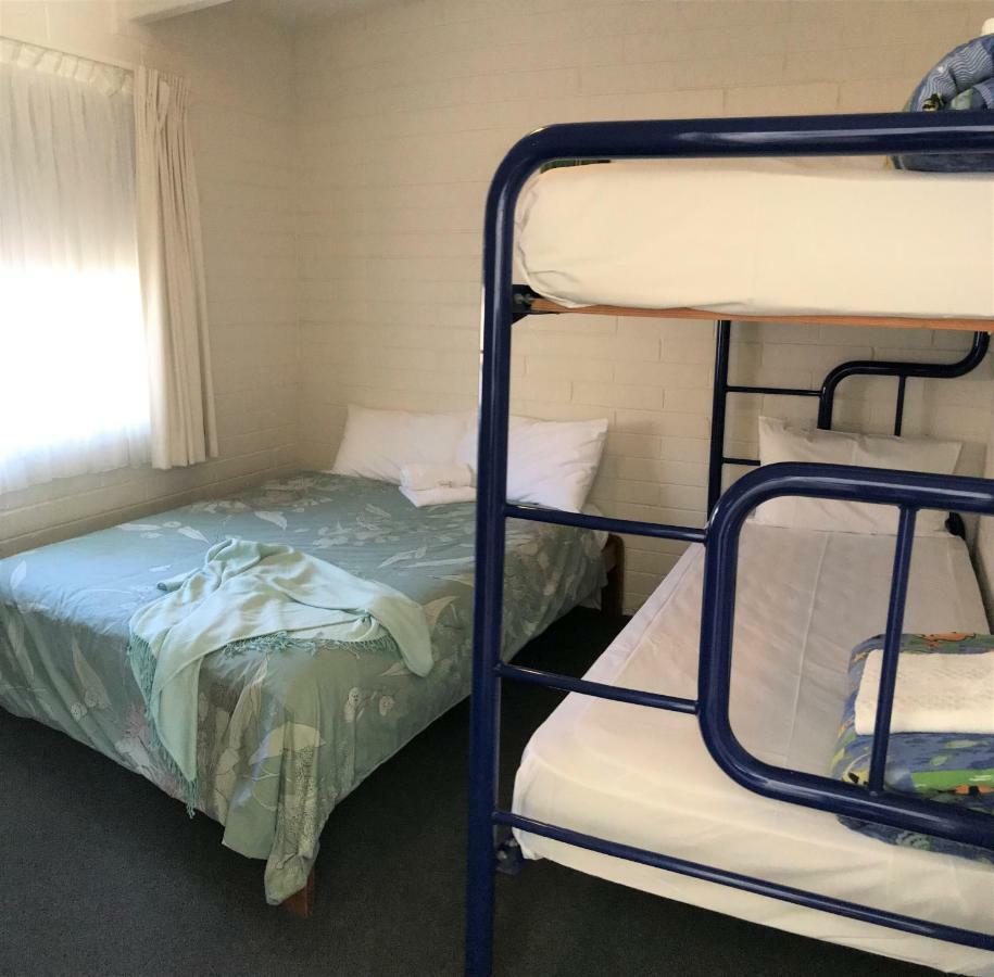 Kon Tiki Apartments 바테만스베이 외부 사진